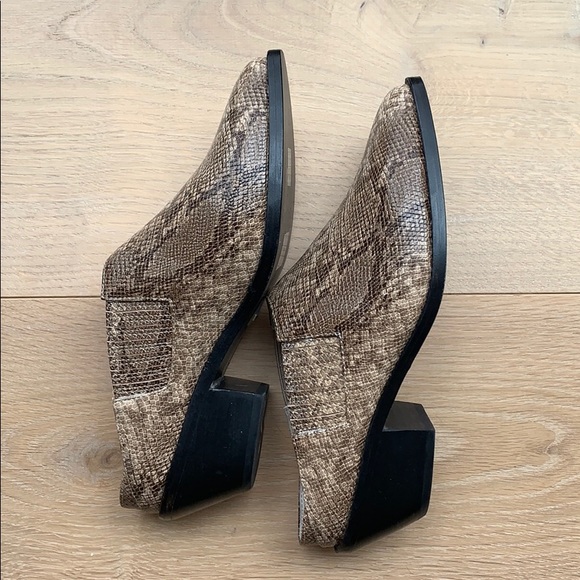 Size 6.5 - Raye Derby Heel - Taupe - like new - Picture 7 of 8